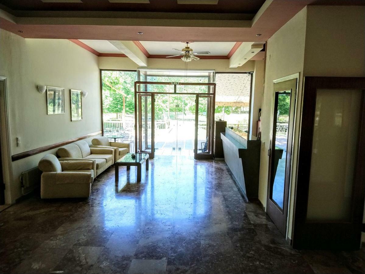 Astron Hotel Loutra Ipatis Exterior photo